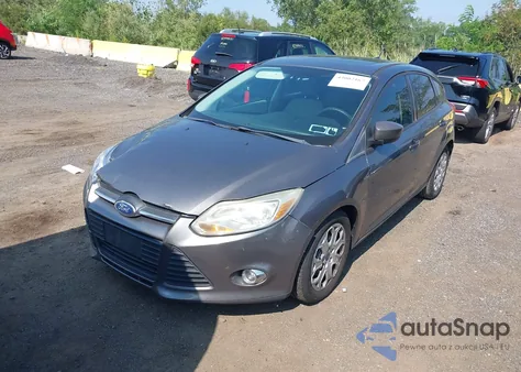 2012 Ford Focus Se z USA, uszkodzony, nr VIN 1FAHP3K20CL251110